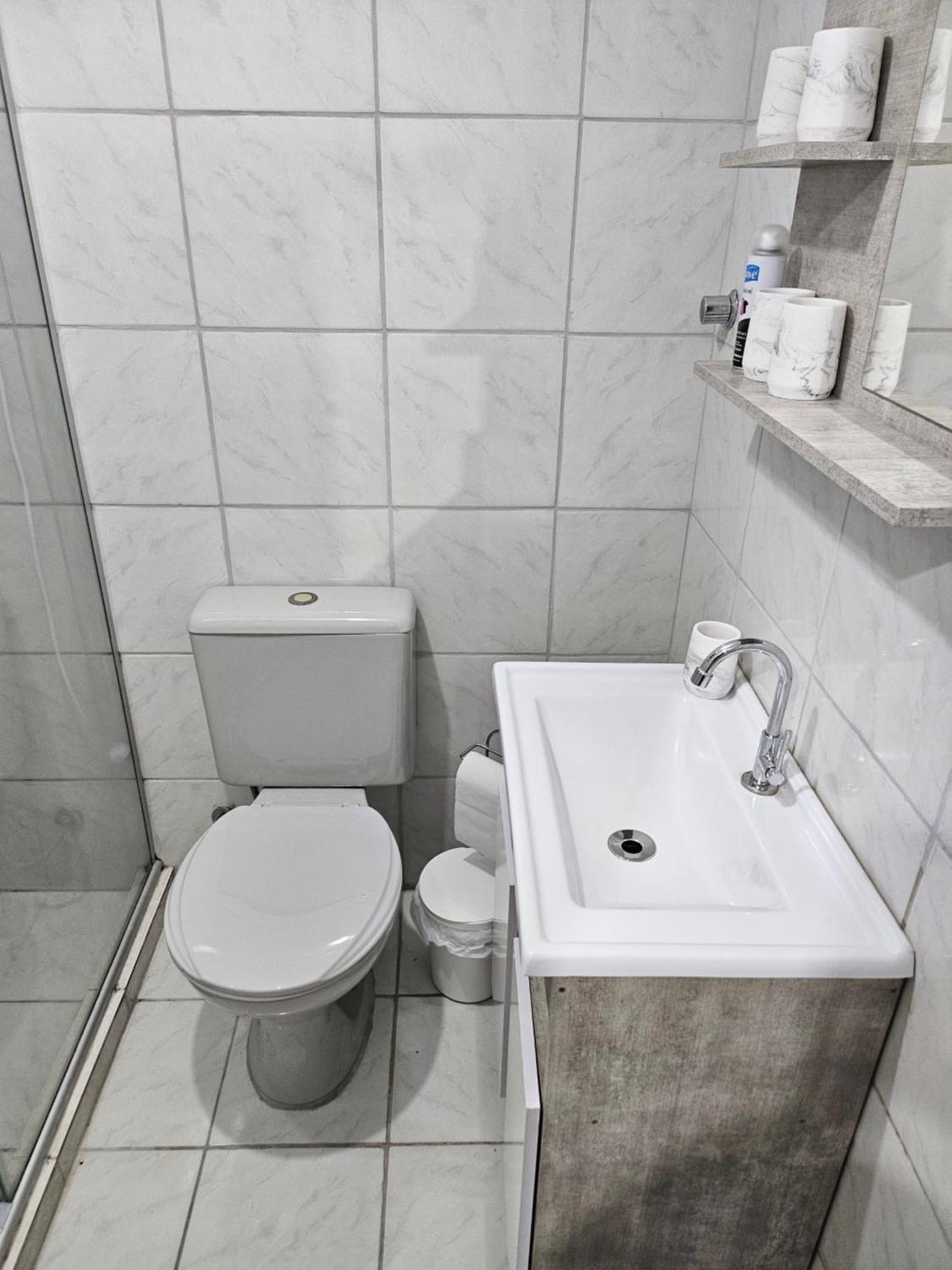 Consulado Americano Apartamento 50 Metros Da Entrada Para Visto Consulado Eua Porto Alegre Com Garagem Eksteriør billede